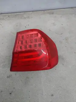 BMW E90 LIFT Lámpara Trasera Derecha Completa