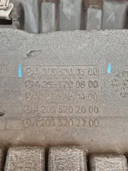 Mercedes-Benz OE A2055200500 Couvre-moteur pare-chocs