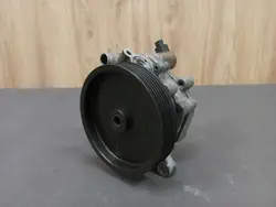 Mercedes ohjauspumppu OEM A0064666801