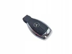 Llave Mercedes OEM UHP2266 - 3 Botones Plateada