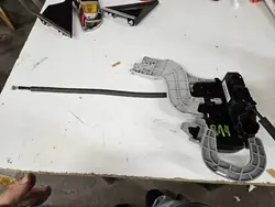 Serrure Porte Arrière Droite OEM 81420-3U000 Kia Sportage