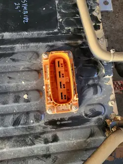 Bateria Dacia Duster III OEM 295106913R - Usada