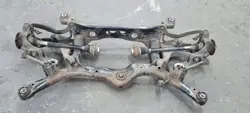 OEM 4G0505235AD Takajousipalkki Audi A7:lle