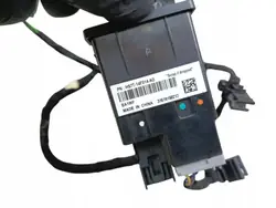 USB-portti-hub OEM HS7T-14F014-AD Ford Focus IV:lle