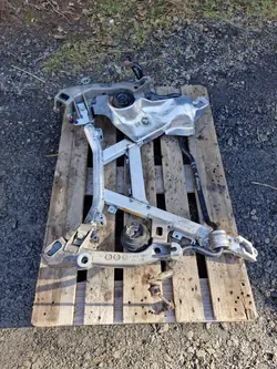 OEM 1092868 1092867 Viga Suspensión Delantera BMW E39