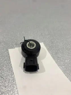 Sensor de batida Subaru OEM FBZ18160 - Usado
