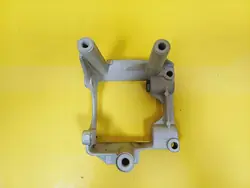 Support de Pompe de Direction OEM DRC87574