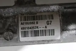 Käytetty sylinterikansi Renault OE 480104257R