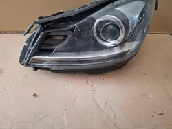 PHARE BI-XENON GAUCHE MERCEDES W204 LIFT