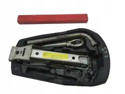 Cric auto SEAT Cordoba II OEM 6Q0011031D