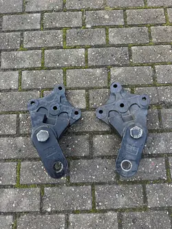 Left or Right Spring Mounting Ford F-Max Cargo