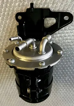 Polttoainesuodattimen kotelo Audi Q7 4M0127401G