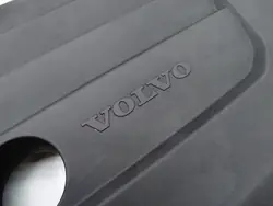 Couvercle moteur Volvo d'occasion OEM 32138976