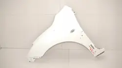 Para-lamas dianteiro esquerdo OEM 360179762 Mazda 3 08-13