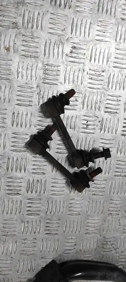 Enlace estabilizador Lexus RC-F OEM 88650-244XXs2
