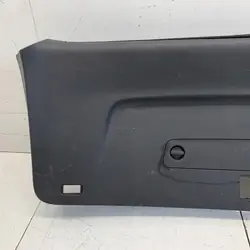 Audi Q7 4M Baklucka Klädsel med Solskydd OEM