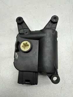 Moteur de volet OEM 0132801356 pour Opel Meriva 1.3L Diesel