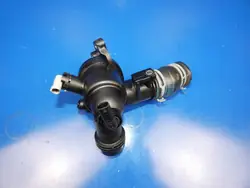 MIJ48983 Alojamento do Termóstato para Mercedes GLC W253