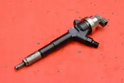 Injecteur OEM 55567729 pour Opel Astra IV 1.7 CDTI