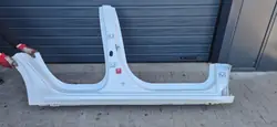 Soleira direita OEM 23456YT1 para Peugeot 208 I