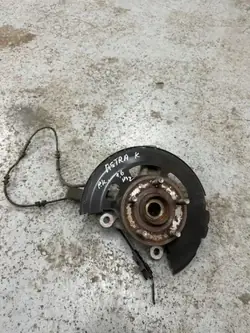 Maza Rueda Delantera Izquierda OEM 13580304