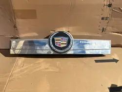 OEM 15915685 Garniture Chrome Hayon Cadillac Escalade