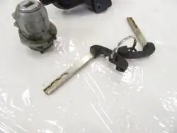 OEM wkładka zamka lewy przód BMW 5 F10 F11