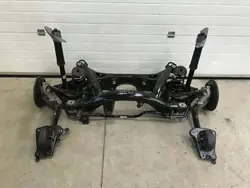 Poutre suspension arrière Volvo XC40 OEM 32246801