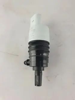 BMW 2 F22 F23 2020 Tuulilasinpesurin pumppu OEM