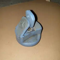 Tapa depósito AdBlue OEM 0004704405 para Mercedes