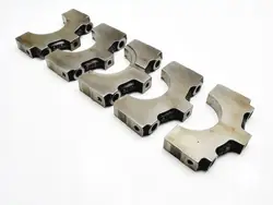 Supports de vilebrequin 4.2 V8 Audi A8 D3 Spyker C8 OEM 077D