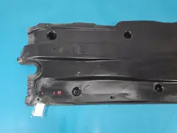 OEM 5WA825202E Oikea Alustasuojus Cupra Formentor
