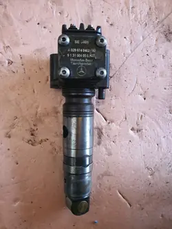 Mercedes A0290740402 Pumppusuutin Axor/Atego-malleihin