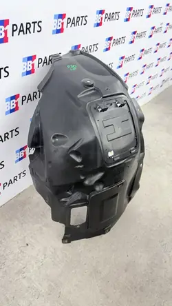 Pasos de rueda delantero derecho BMW F30/F31 OEM BB1 7260726