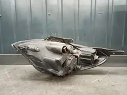 Réflecteur droit HYUNDAI I20