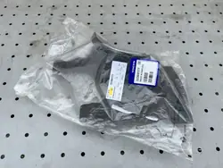 Protector de paso de rueda Volvo OE usado OEM 32369177