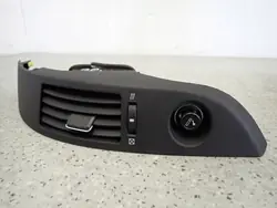 Grelha de Ventilação com Tomada de Isqueiro Toyota