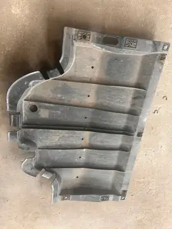 Proteção Inferior do Motor Vivaro B Trafic III