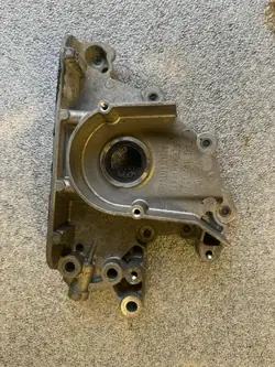 OEM 04e103153b Couvercle Joint Arbre - État Utilisé