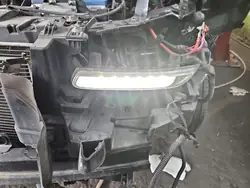 Farol de dia esquerdo Renault Fluence 12-16