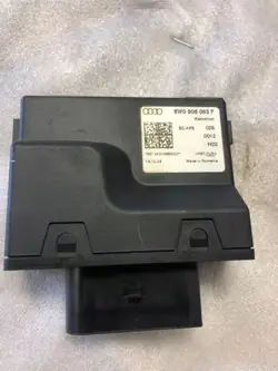 Bränslepumpsstyrenhet OEM 8W0906093F för Audi A4