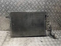 Gebrauchter AC-Kondensator OEM 3B0260401 für VW Passat B7 Alltrack