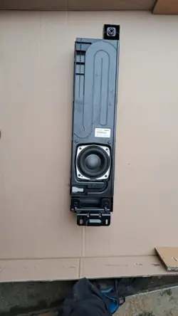 Renault OE Subwoofer OEM 281706647 för Clio IV Bose