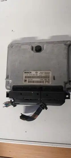 Opel Vectra B ECU OEM 24417194 - 2000 DTi