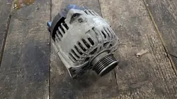 Vaihtovirtageneraattori Bosch 0 986 048 630