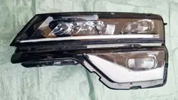 Farol LED dianteiro esquerdo SKODA KAROQ 19