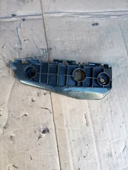 TOYOTA AURIS I 06-12 Guia de para-choque dianteiro direito OEM 52535-02041