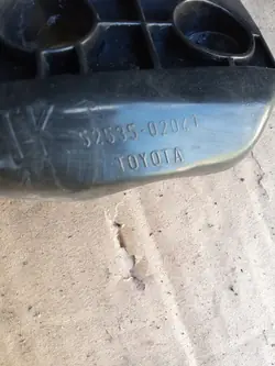 TOYOTA AURIS I 06-12 Front rechter Stoßfängerführung OEM 52535-02041