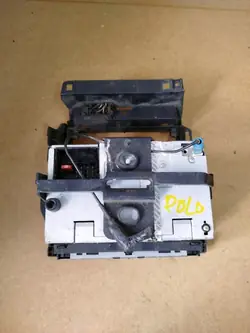 OEM 100 Radiovaihtokehys Volkswagen Golf IV:lle