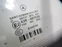 Begagnad OEM A1075546 vindruta för Mercedes-Benz C-klass